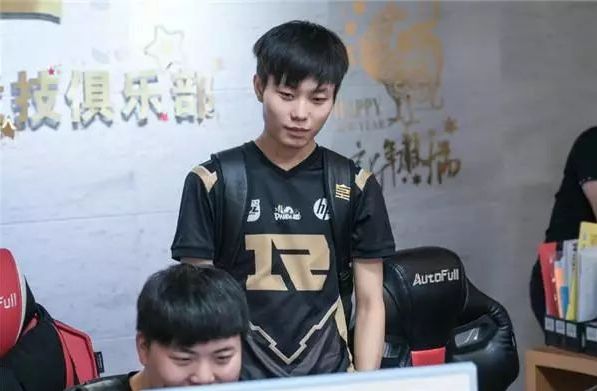 反击